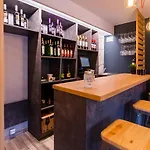 La Casona De Alutiz & Bodega *