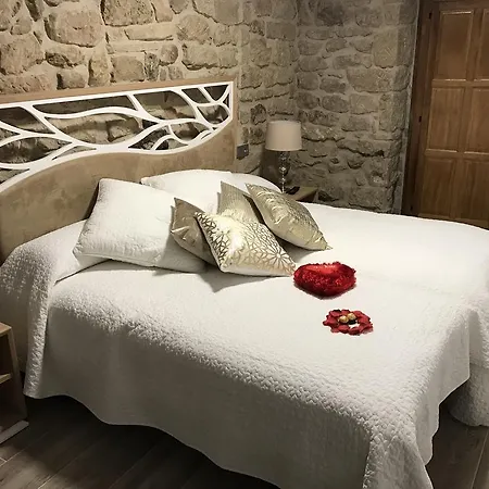 Летний дом La Casona De Alutiz & Bodega